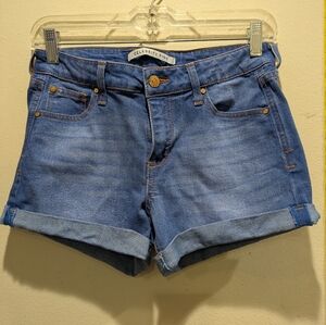 Celebrity Pink Women's Rolled Cuff Denim Shorts Size 5/27